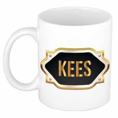 Naam cadeau mok / beker kees met gouden embleem 300 ml