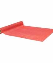 Set van 2x stuks kerst diner tafelloper rood met glitters 250 x 28 cm